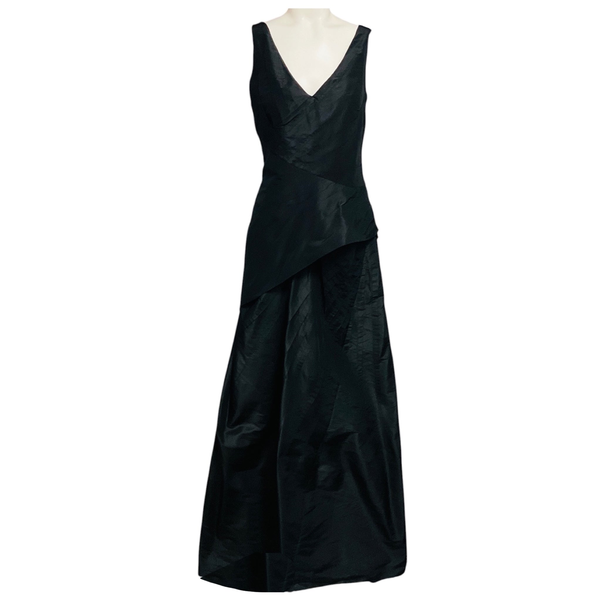 Christian Dior Boutique Black Sleeveless V-Neck Silk Taffeta Gown / Formal Dress