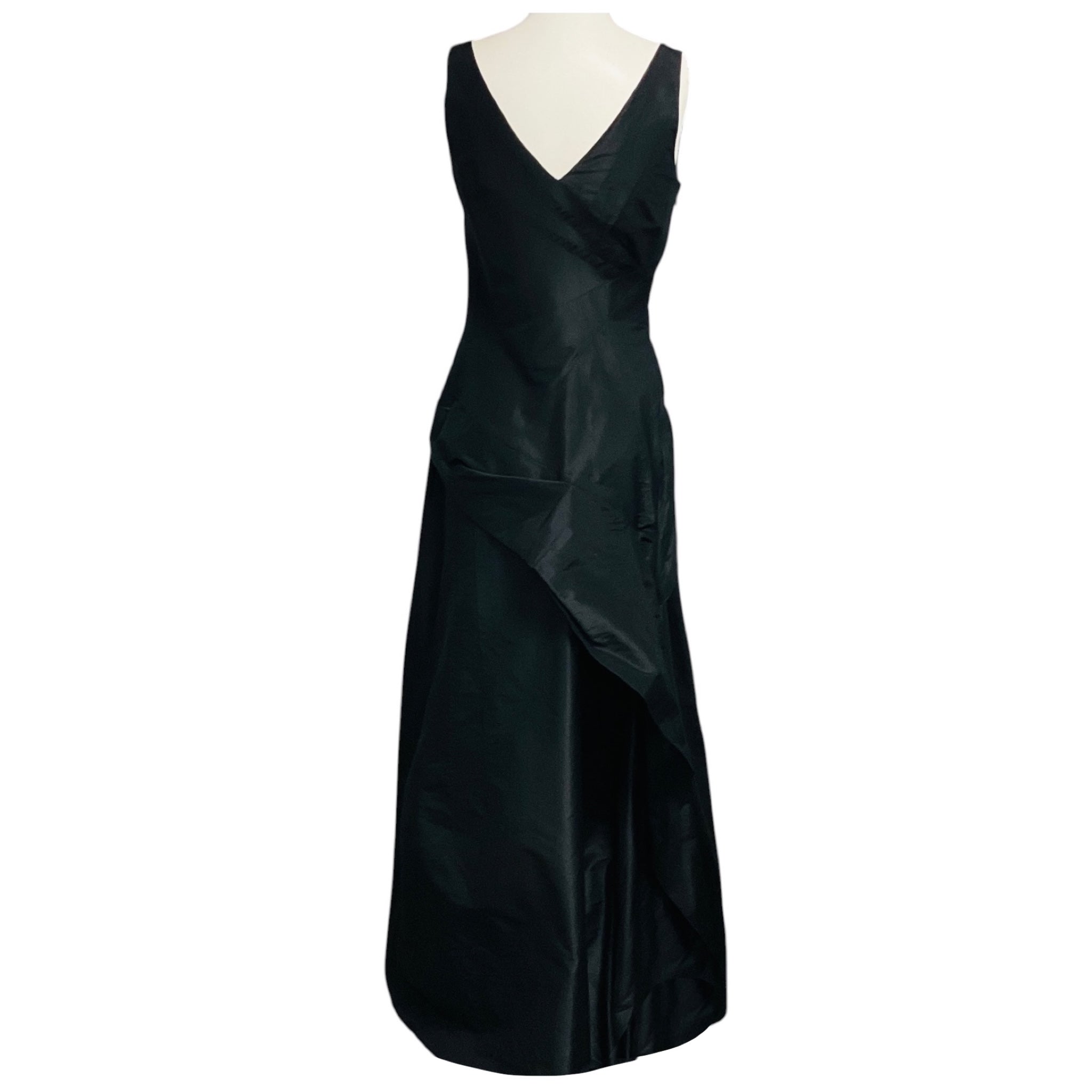Christian Dior Boutique Black Sleeveless V-Neck Silk Taffeta Gown / Formal Dress