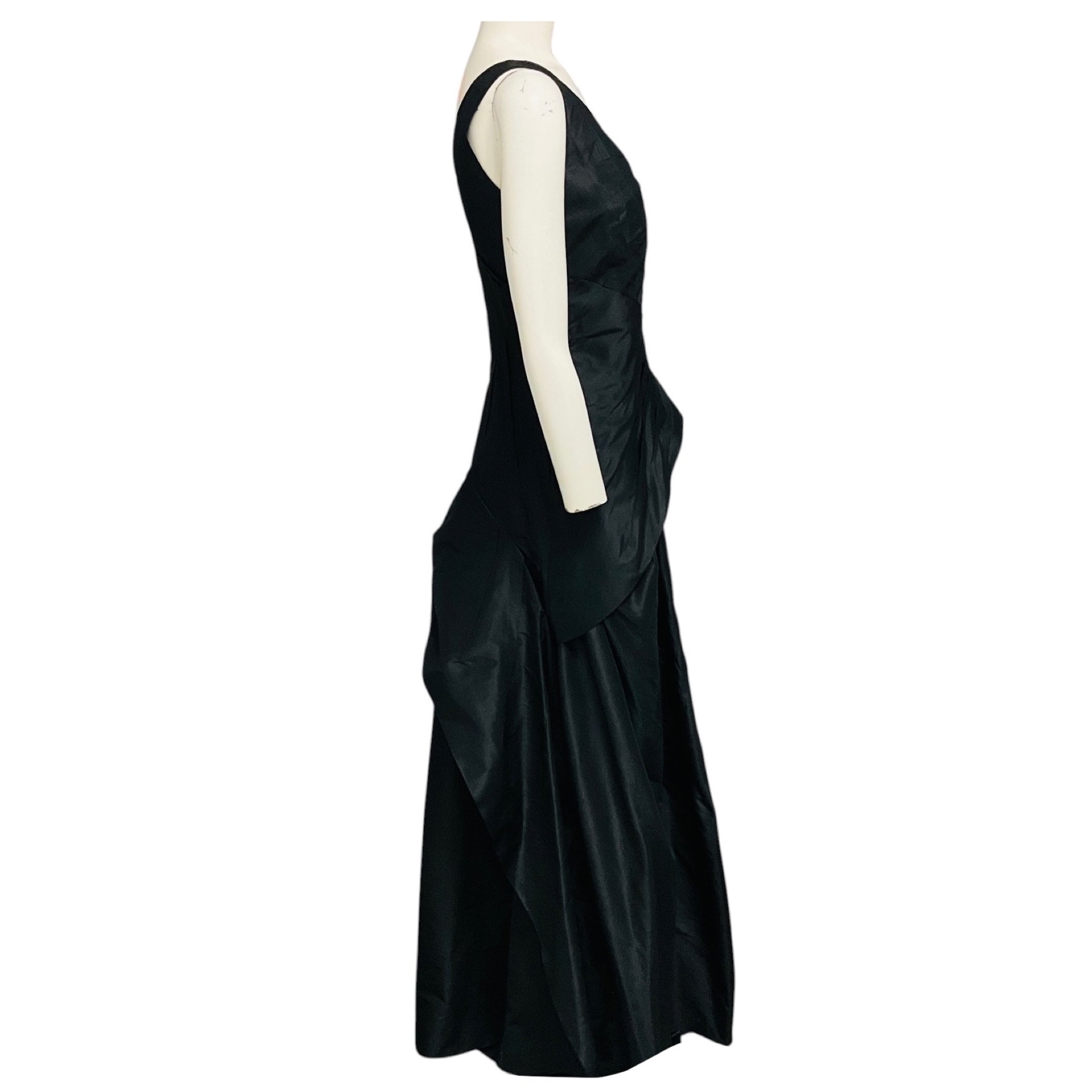 Christian Dior Boutique Black Sleeveless V-Neck Silk Taffeta Gown / Formal Dress