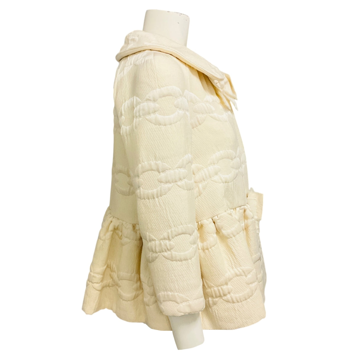Giambattista Valli Ivory Chain Link Embroidered Wool Jacket with Grosgrain Bow