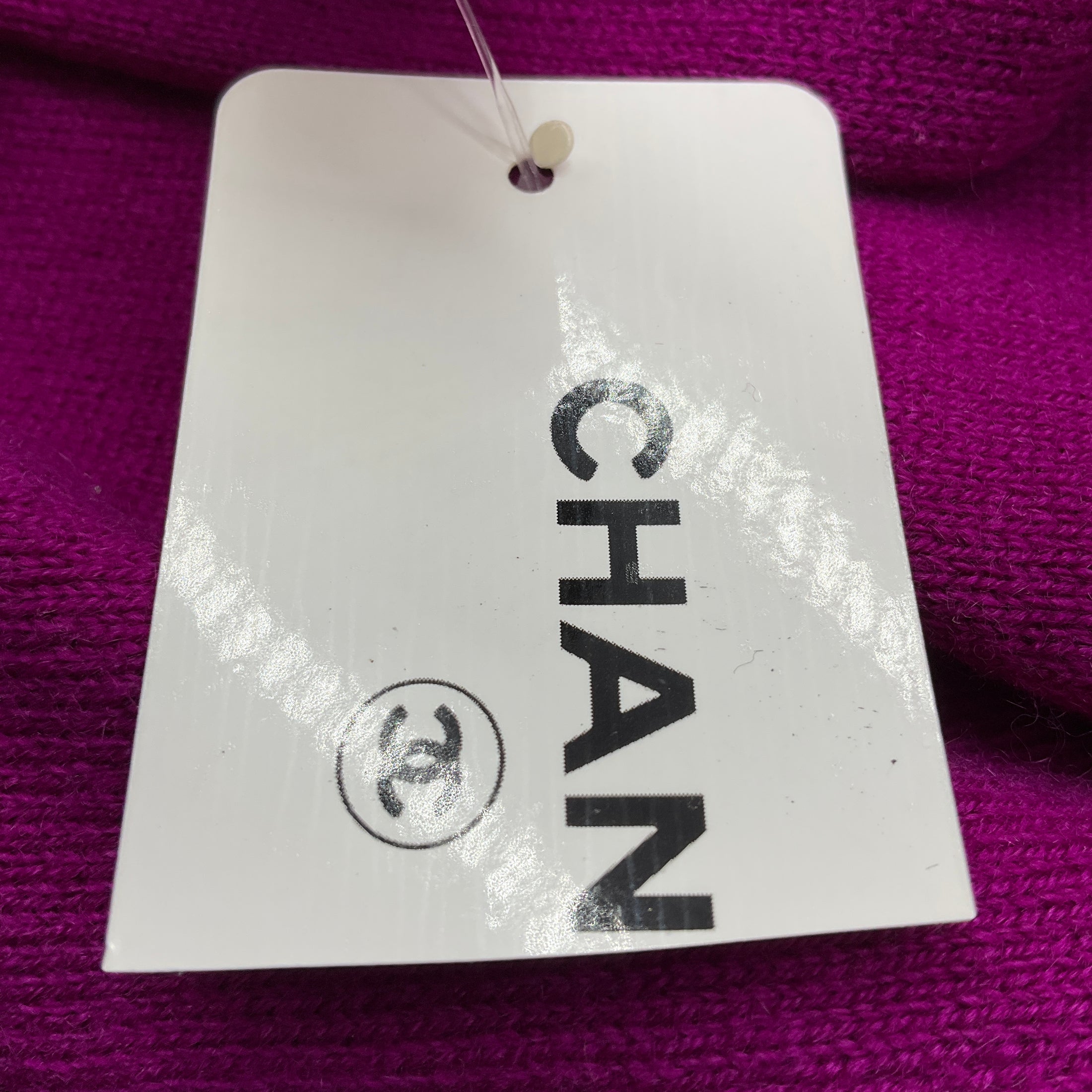 Chanel Magenta / Pink 2009 Fringed Cashmere Knit Scarf