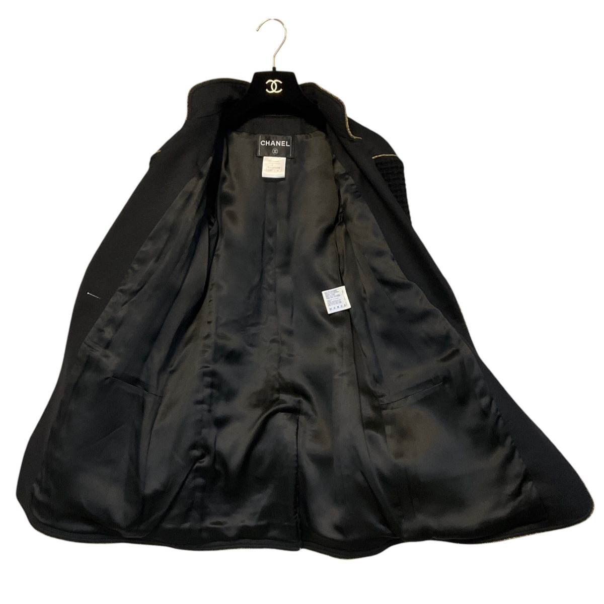 Chanel Black 2015 Paris Salzburg Runway Jacket with Gripoix Buttons and Gold Accents