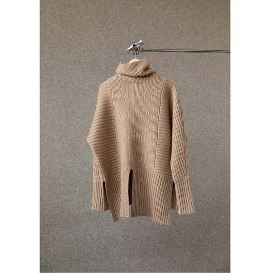 Annis ANITA TAUPE TURTLENECK