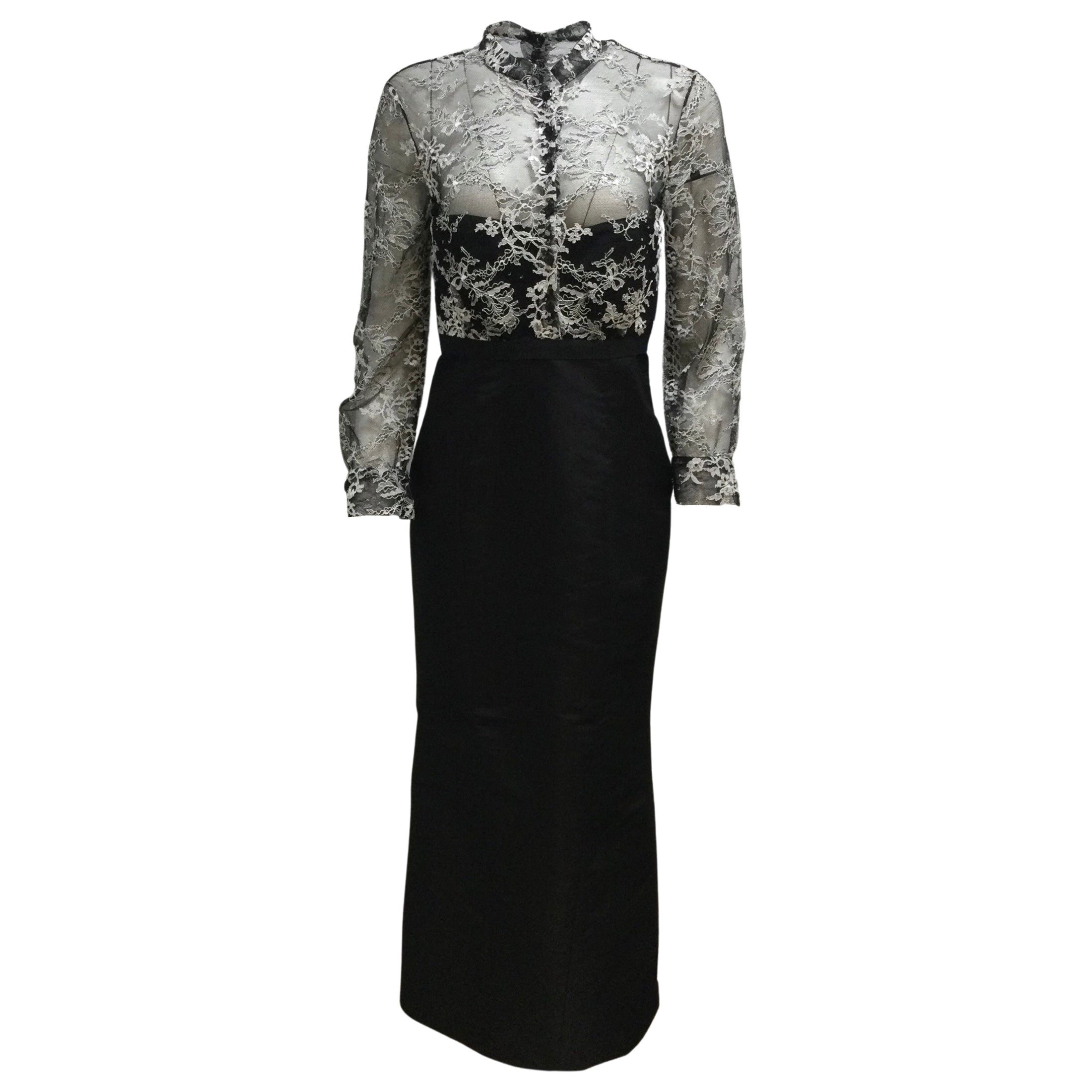 Carolina Herrera Black / White Long Sleeved Full-length Lace Gown / Formal Dress