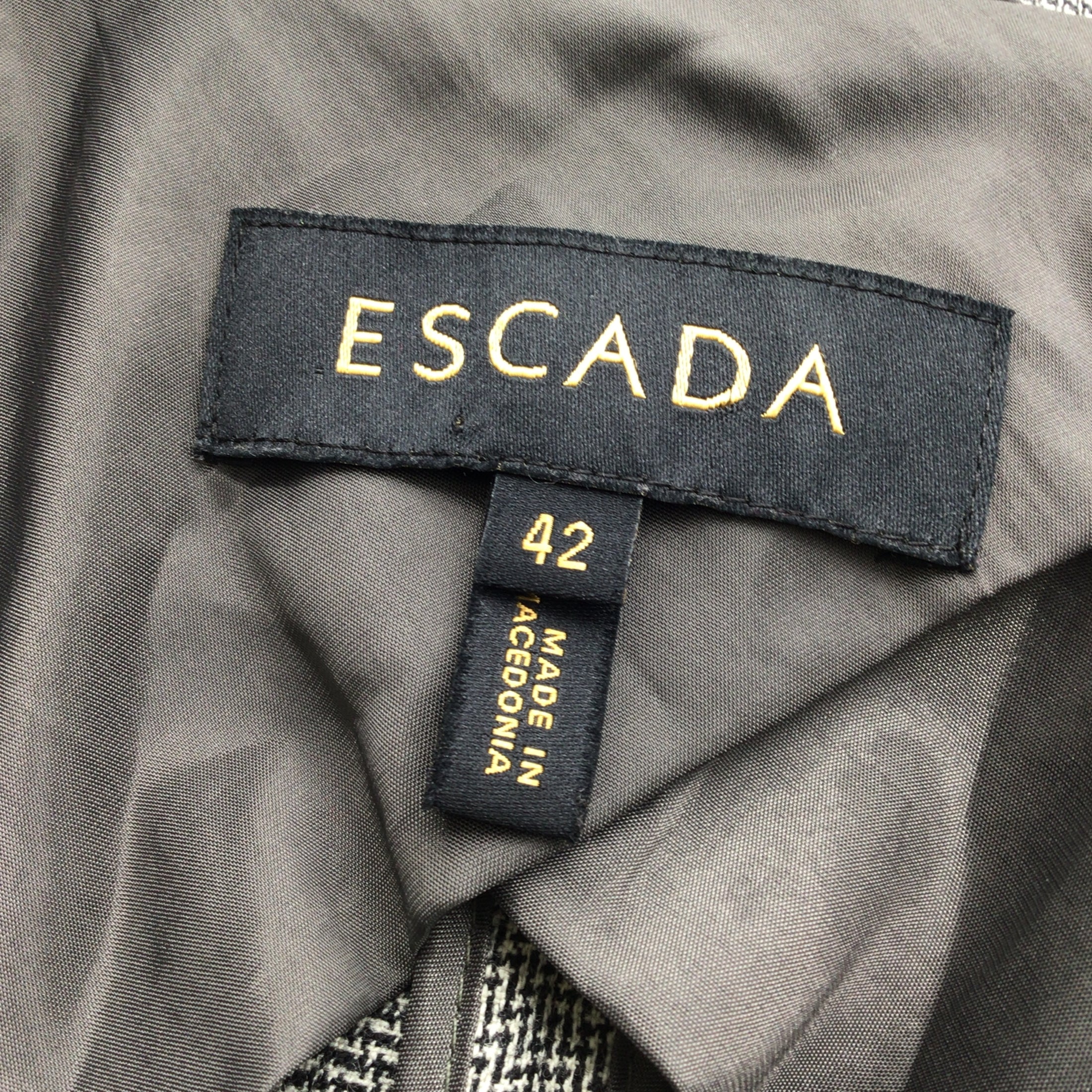 Escada Black / Ivory Wool Tweed Blazer
