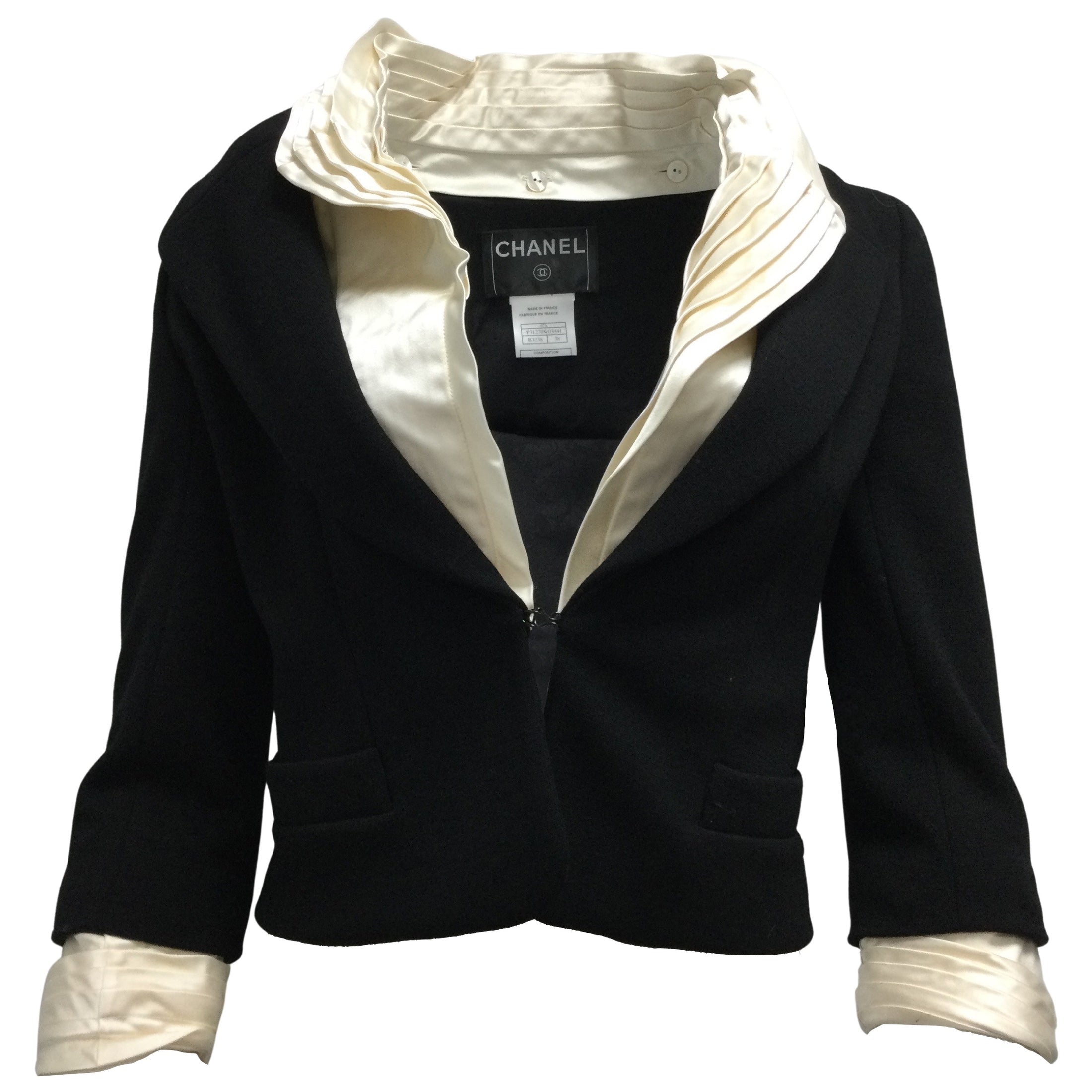 Chanel Black 2007 Cropped Wool Jacket