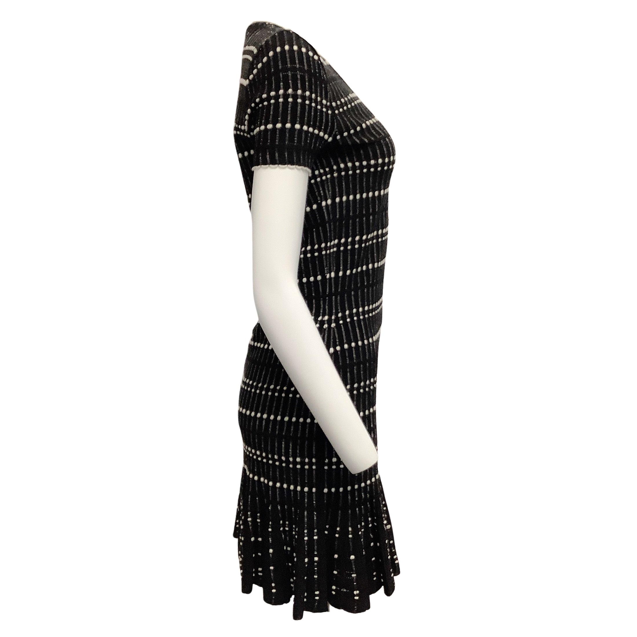 Alexander McQueen Black / White Stretch Knit Short Sleeved Dress