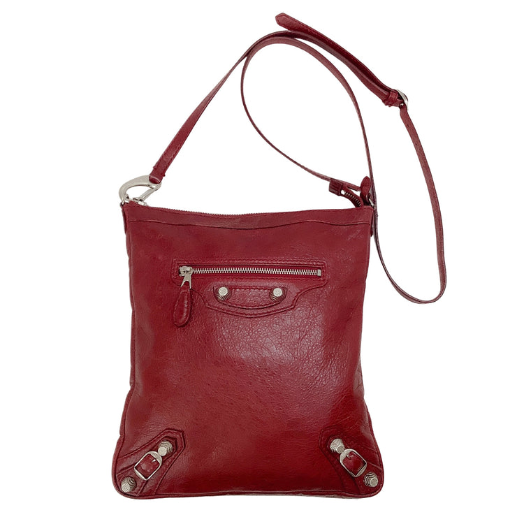 mosaik Antibiotika Veluddannet Balenciaga Red Leather Agneau Classic Flat Crossbody Bag – Roundabout  Resale Couture