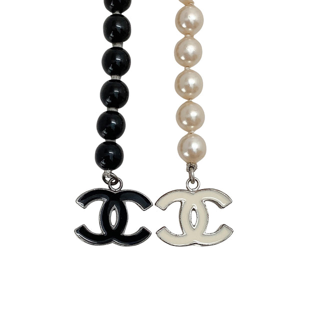 Chanel 2005 Pearl and Black Bead Lariat Necklace