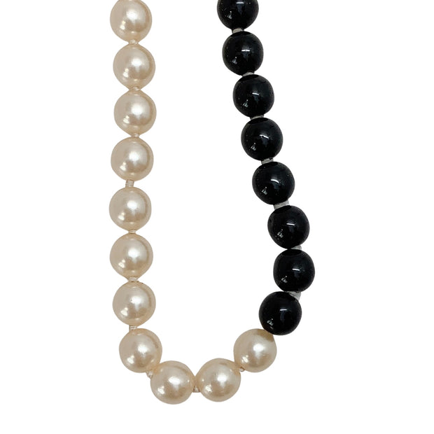 Chanel 2005 Pearl and Black Bead Lariat Necklace
