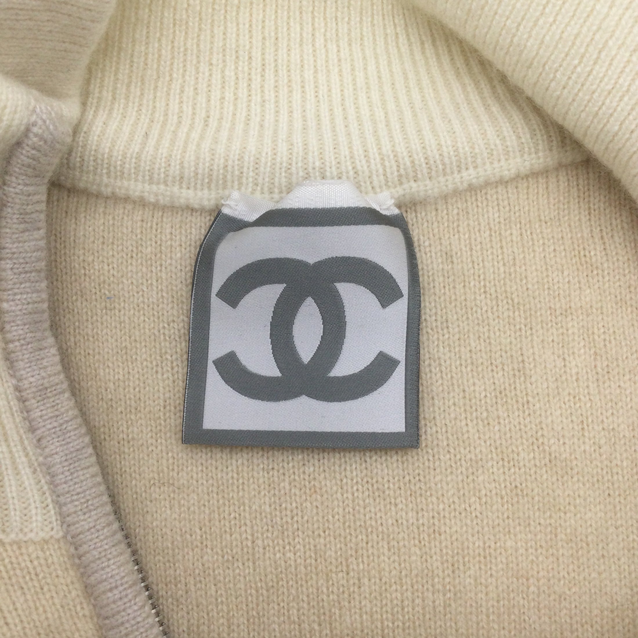 Chanel Sleeveless Zip Up Ivory/Beige Sweater